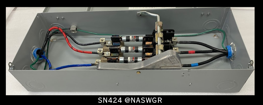 Siemens SN424 Enclosed Type 1 Switch ~ 200 Amp