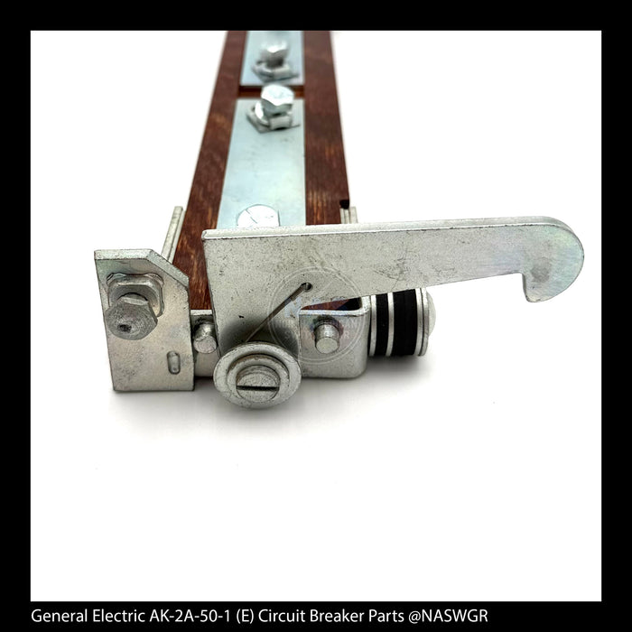 General Electric AK-2A-50-1 Circuit Breaker (E) Breaker Cross Bar - P/N: 267B101P2
