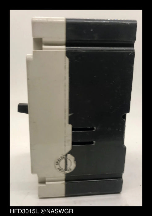 Eaton HFD3015L Molded Case Circuit Breaker - 15 Amp