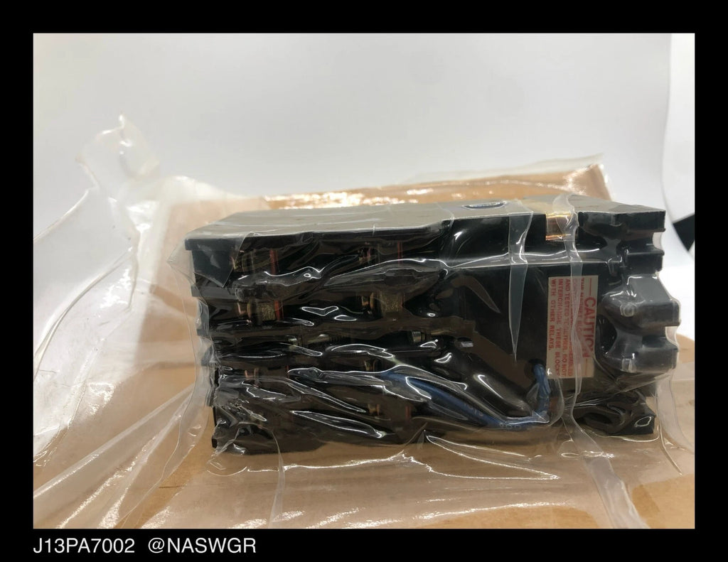 Telemecanique J13PA7002 Control Relay - 24vDC - Unused