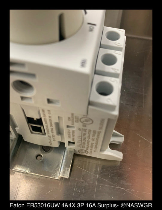 Eaton ER53016UW Enclosed Rotary Disconnect Switch - 16A/600V/3P/N4X - Unused