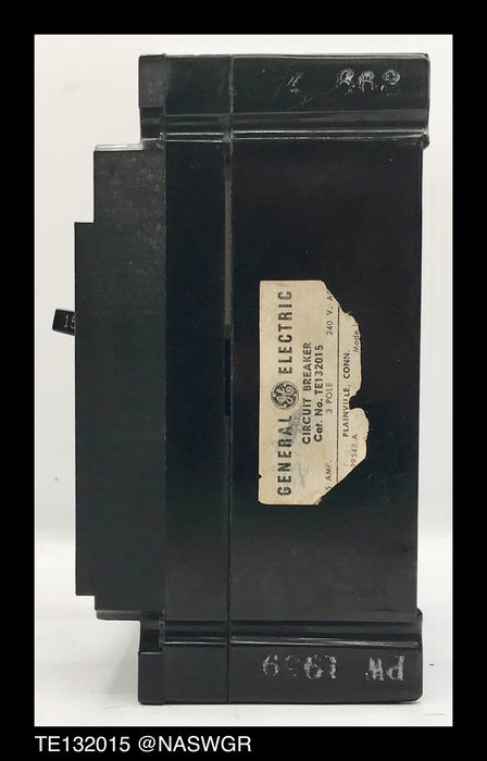 General Electric TE132015 Molded Case Circuit Breaker - 15 Amp