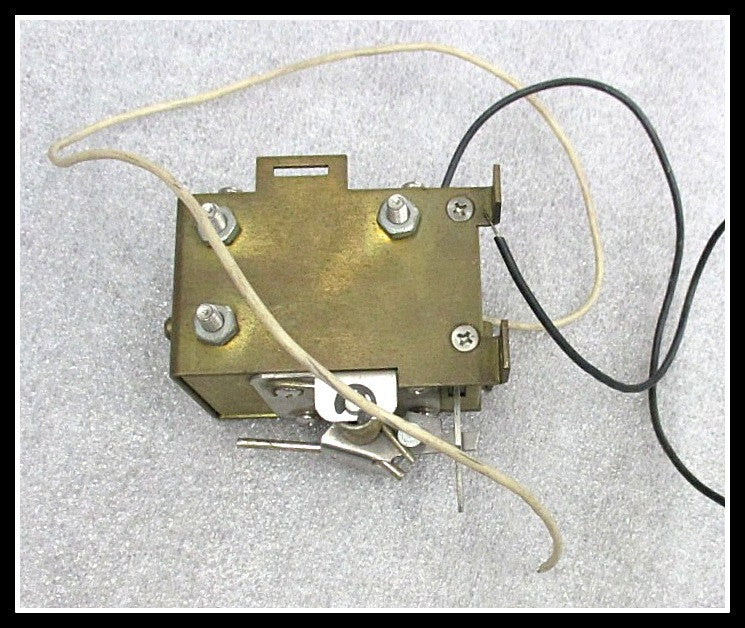 ITE / ABB 160862-T03 Magnetic Latch Assembly