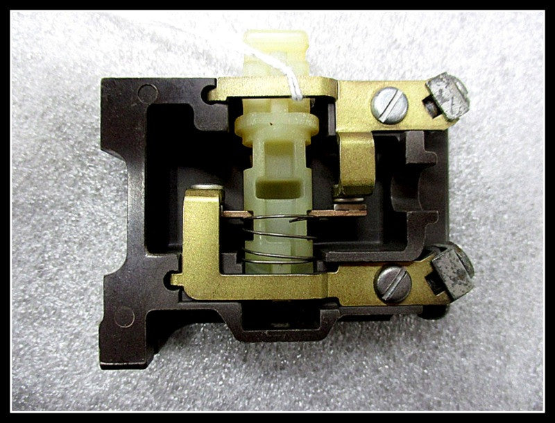Siemens Allis 14-226-593-002 Pole Assembly