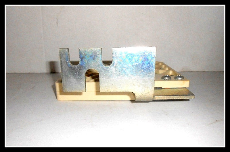 Westinghouse WLI Arc Chute and Stationary Contact Assembly