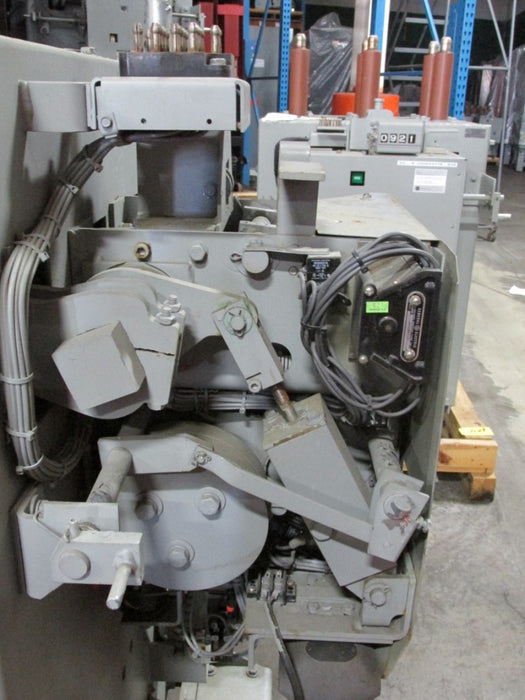 VVC13.8-750-1L General Electric Vacuum Power Circuit Breaker