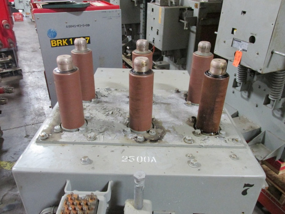 VVC13.8-750-1L General Electric Vacuum Power Circuit Breaker