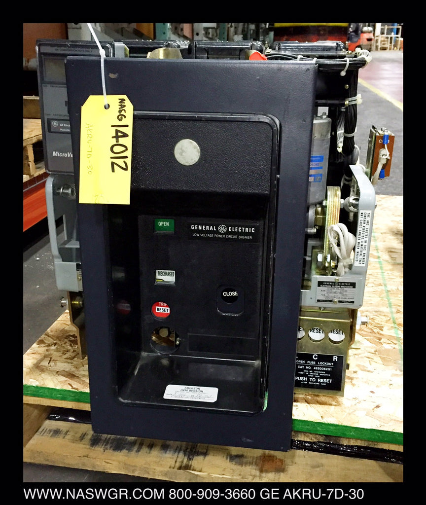 General Electric AKRU-7D-30 Fused Circuit Breaker (E/O,D/O) - 800 Amp