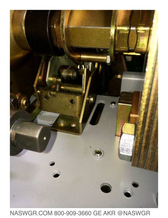 General Electric AKR-7D-30H Circuit Breaker (M/O,D/O) - 800 Amp