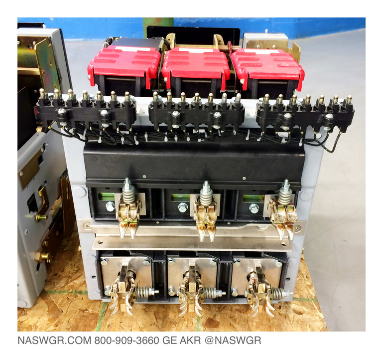 General Electric AKR-7D-30H Circuit Breaker (E/O,D/O) - 800 Amp