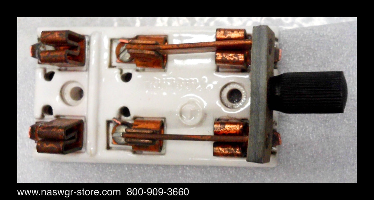 14-147-049-00-001 ~ Allis Chalmers 14-147-049-00-001 456D Knife Switch
