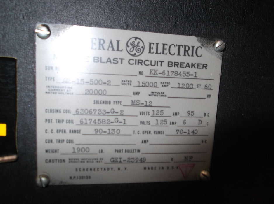 AM15-500-2 General Electric 1200 amp Magne-Blast Circuit Breaker
