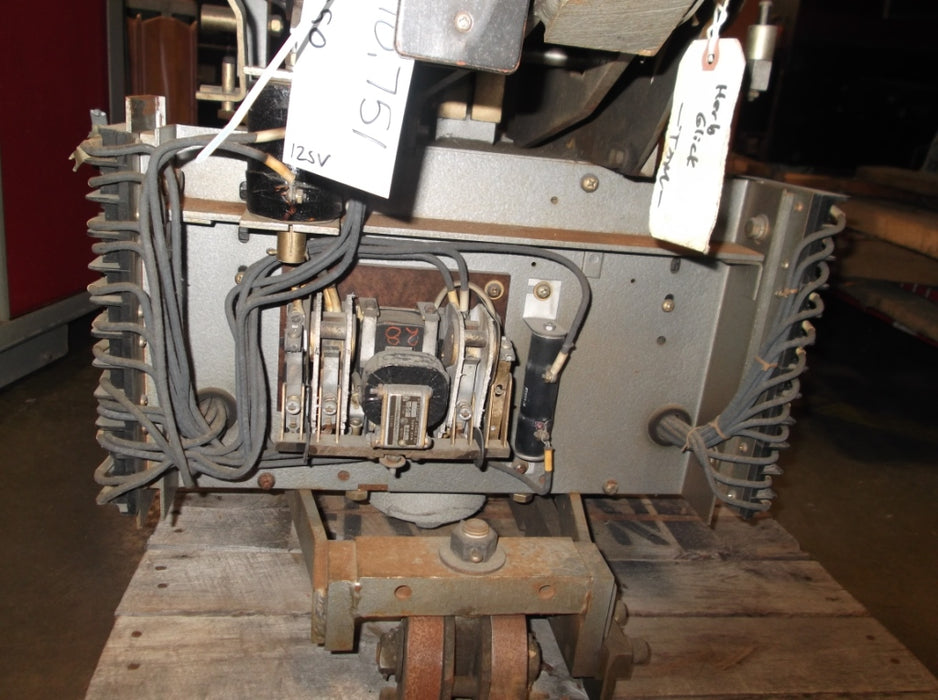 AM13.8-500-3 General Electric Magne-blast Circuit Breaker