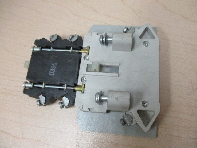 C320KGS41 - Cutler Hammer - Size 4 N/O Auxiliary Contact for CN15NN3