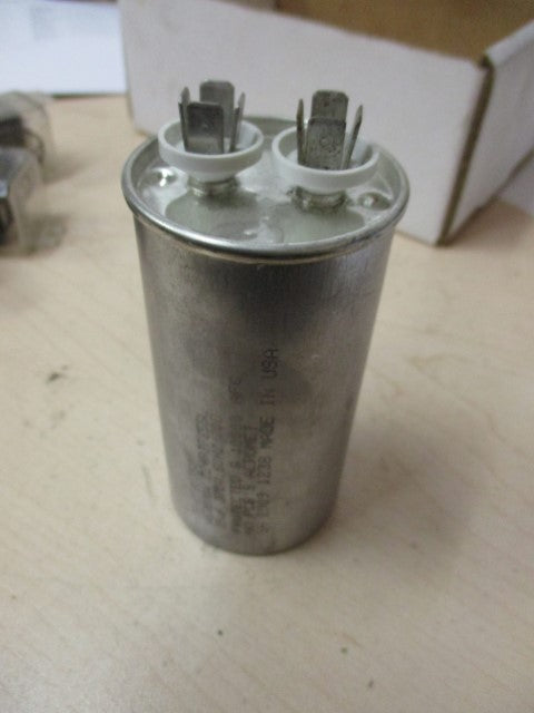 Z24P3735SL / 36-0050350 - Aerovox - Capacitor