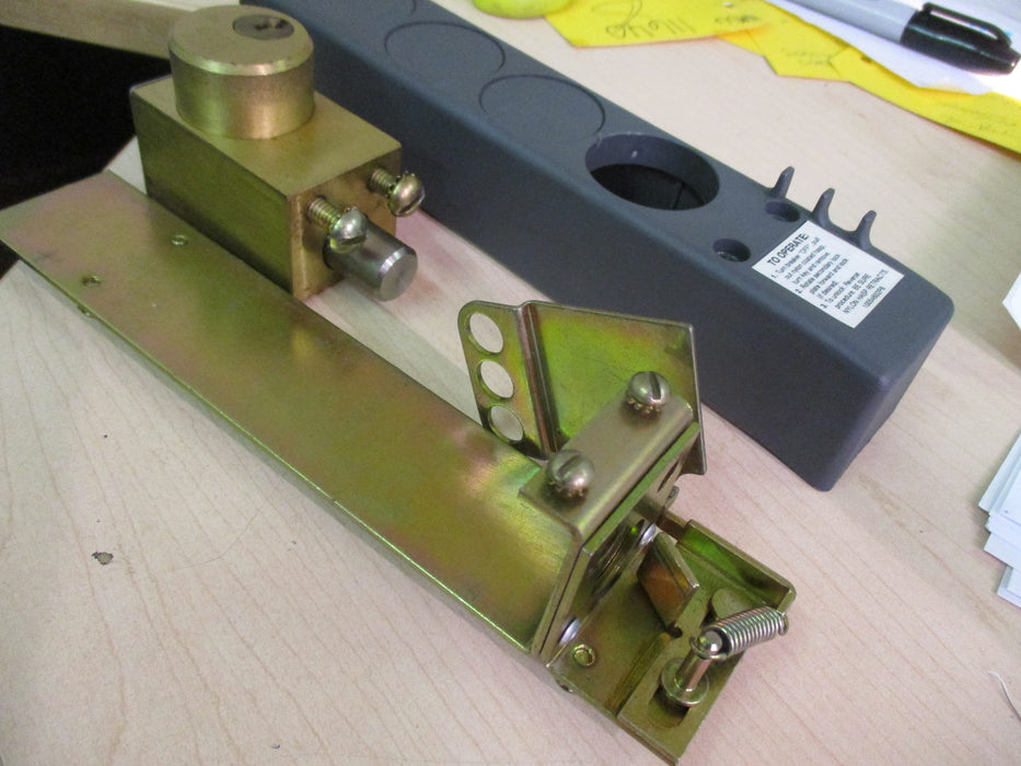 KFN00001 - General Electric - SHD16B216H Kirk Key Assembly