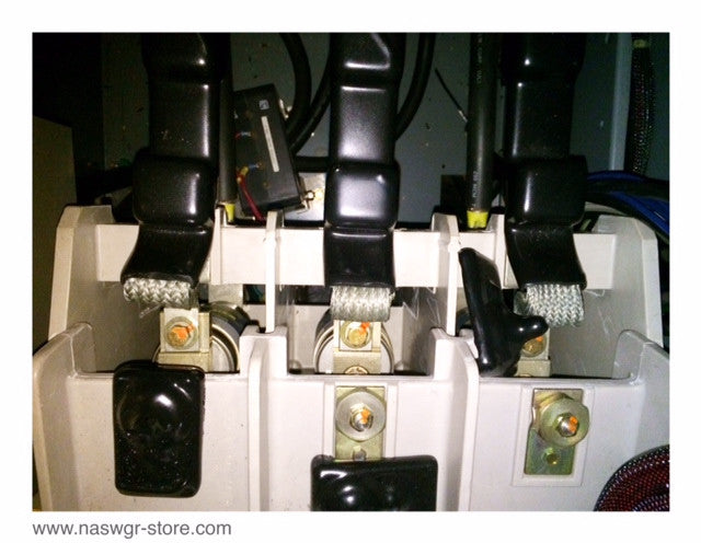 V3540A , JPDX53 , Square D V3540A Class 8110 AC Contactor , Line Volts 5000 , 3 Pole , 50/60 Hz. , Control Volts 120 , Max. Amps 360 , 5000 Amps , C-40X , GE Capacitor , Z97F7076 , 5103430650 , Square D Bottles , 52927-132-51 , V3540A